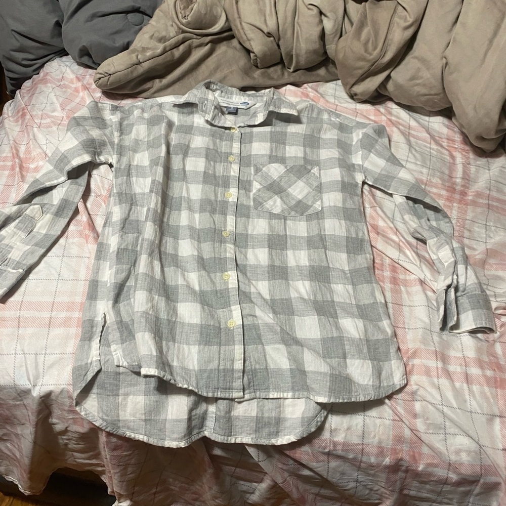 Old Navy Gray and White Plaid Button Down Shirt